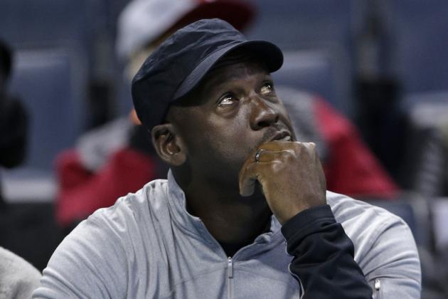 Michael Jordan Makes Rare Motivational Appearance in Bobcats' Locker Room