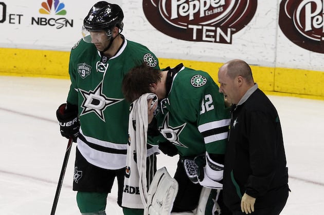 Kari Lehtonen Not Feeling Well After Collision, Stars to Turn to Tim Thomas