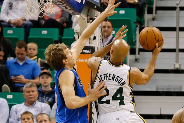 Nowitzki Leads Mavericks Past Jazz 108-101