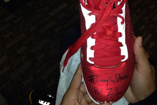 Image: Seth Allen Honors Zach Lederer at ACC Tourney