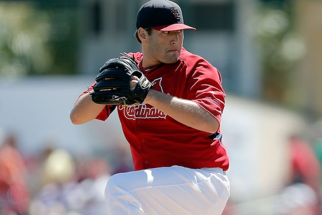 Lynn Strikes out 10 as Cards Beat Braves 11-0