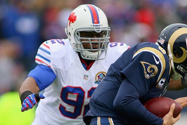 Alex Carrington Will Meet with Raiders, Rams in His Free Agency Search