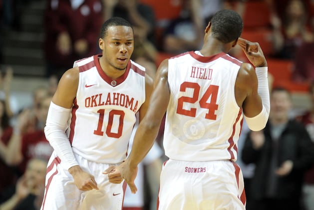 Sooners Relish 'Underdog' Role