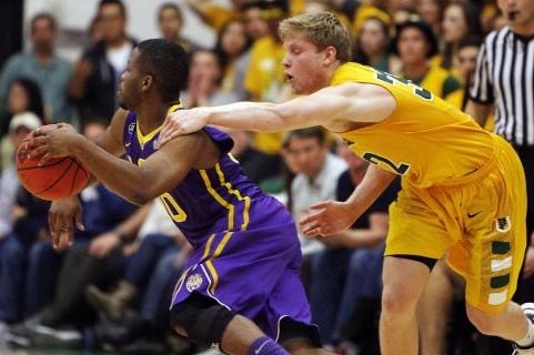 Jarell Martin leads LSU Tigers past San Francisco, 71-63