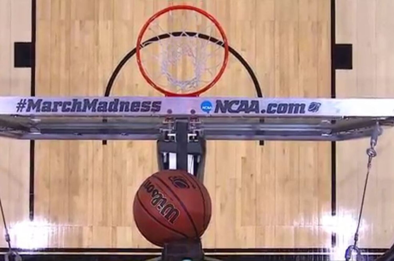 Ball Stuck on Top of Backboard Causes Delay in MichiganWofford Game