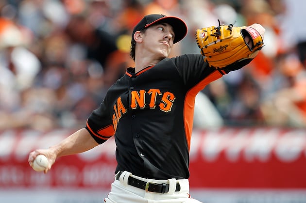 Lincecum Hit Hard but Giants Rally Past Royals