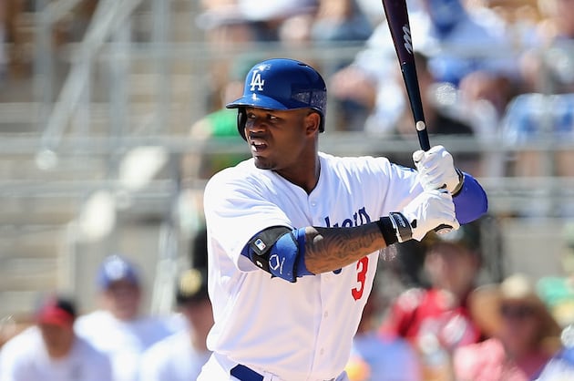 Dodgers Reinstate OF Crawford, Option 2B Guerrero