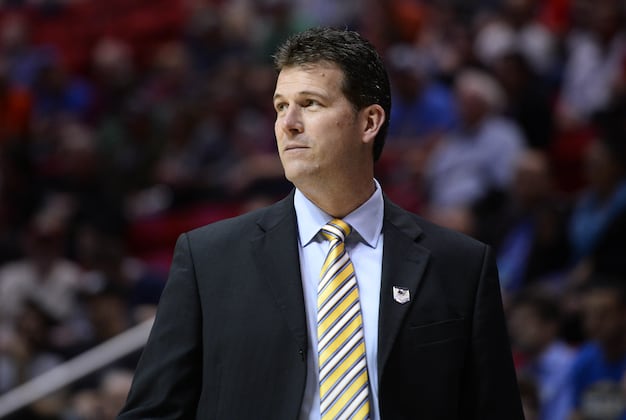 Billy Donovan, UCLA Coach Steve Alford Cross Paths Again in Sweet 16