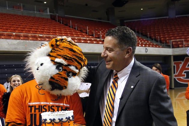 Bruce Pearl Promoting Auburn, No Apologies for the SEC