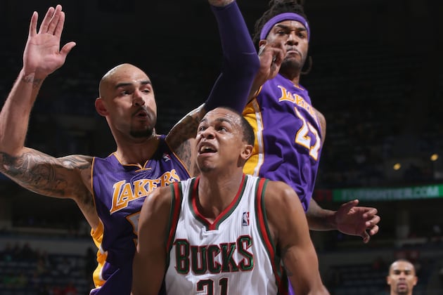 Bucks Take Down Lakers 108-105
