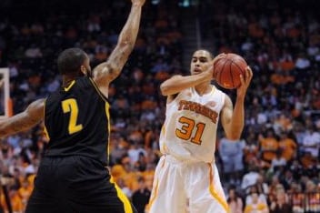 Vols Basketball: Quinton Chievous Leaves Program