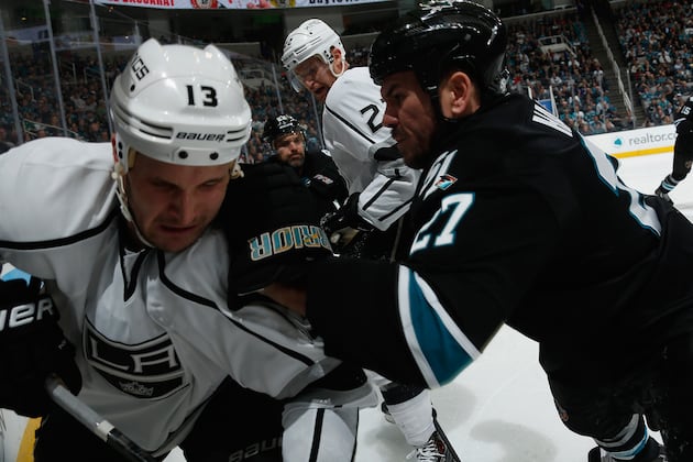 Sharks Beat Kings 2-1 in Possible Playoff Preview