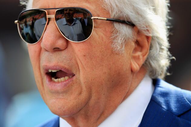 Robert Kraft Calls into Podcast to Thank Adam Carolla for Raised Goal Posts