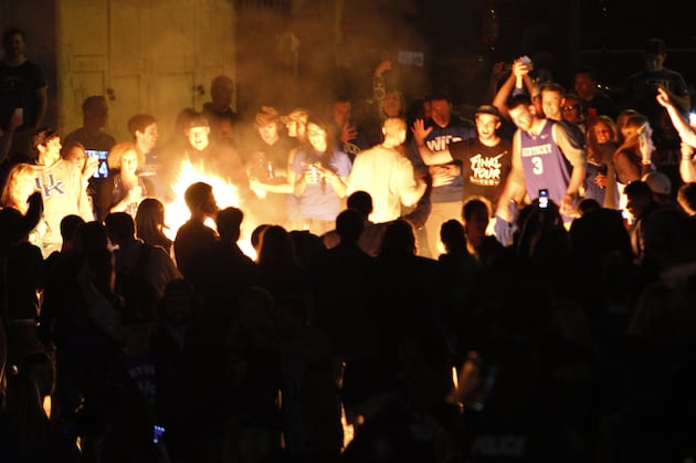 Lexington Has Multiple Couch Fires, Arrests Following Kentucky's Loss to UConn