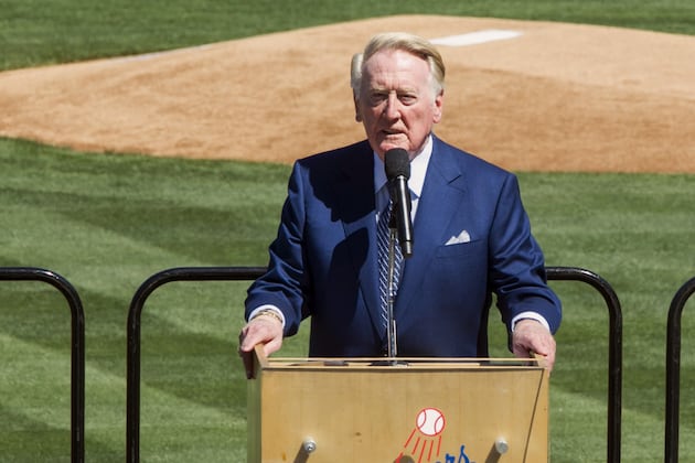 Vin Scully Even Makes Stories About Crack Pipes Endearing