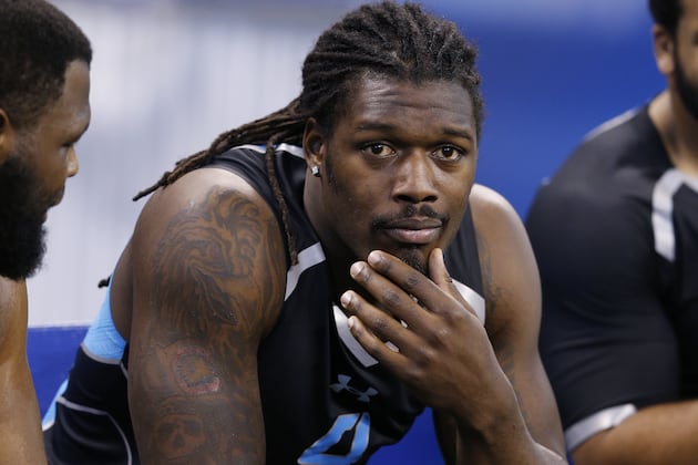 Jadeveon Clowney Visiting with Rams on Friday