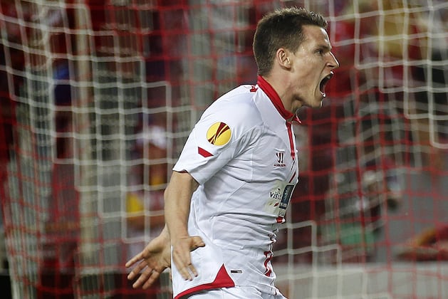 Sevilla Punish 10-Man Betis