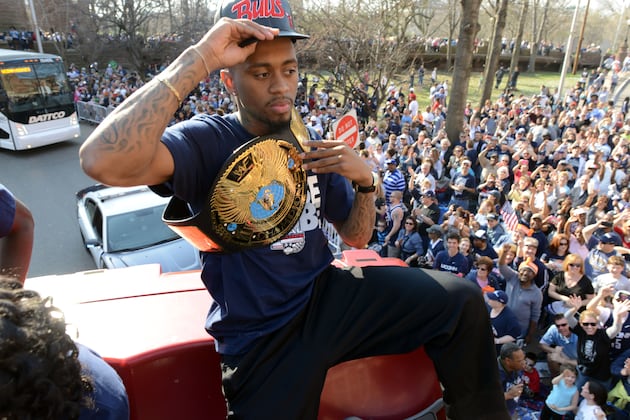 Large Crowds Cheer UConn Champion Basketball Teams