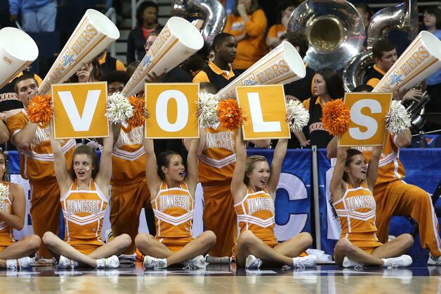 7-Footer Kingsley Okoroh Commits to Vols