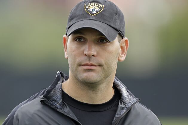 Analyzing 5 Possible First-Round Draft Trade Scenarios for Jaguars