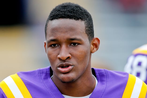 LSU QB Harris to Train in California in May; Grimes Salary Revealed