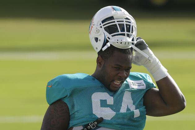 Vikings Lose Josh Samuda to Ankle Injury, Sign Allen Reisner