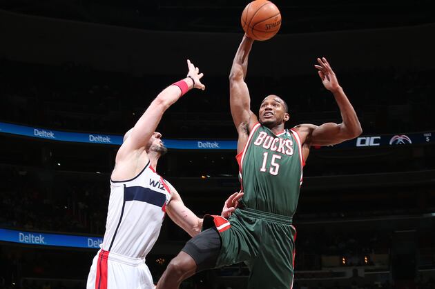 Bucks Sign Wright to Multi-Year Deal