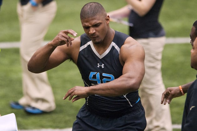 Report: Patriots Among Six Teams Showing Most Interest in Michael Sam
