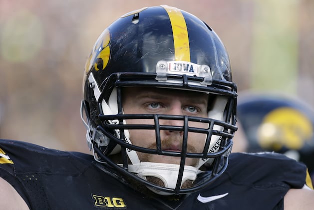 Is Scherff the Best Offensive Lineman in the Country?