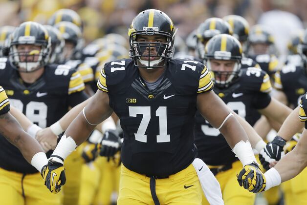 Iowa DT Carl Davis