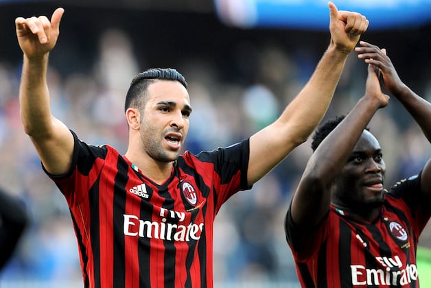Adil Rami Offered to Manchester United