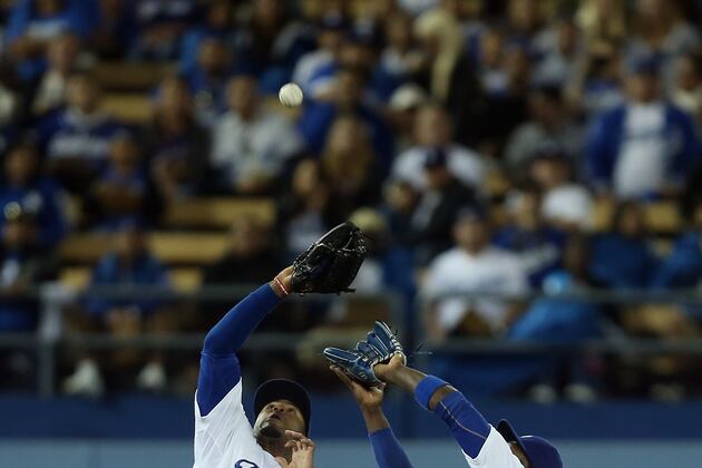 Phils Edge Dodgers 3-2 in 10