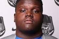 Chandler Jones to Pick Between Louisville or SU on Twitter