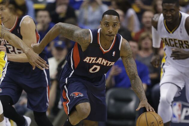 Video: Teague Hits off-Balance 3 vs. Pacers