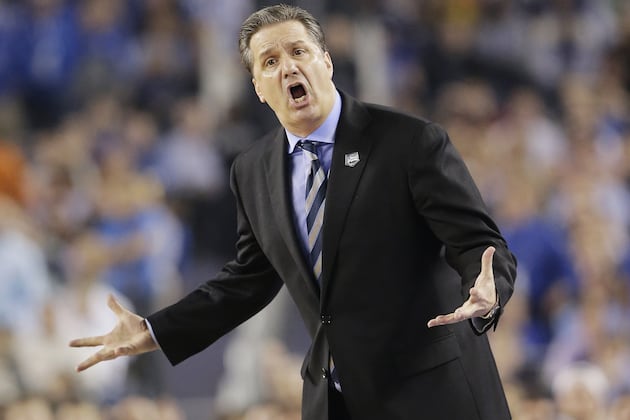 Kentucky Coach Calipari Has Right Hip Replaced