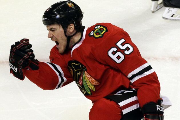 Blackhawks' Shaw injured against Wild, will not return to Game1