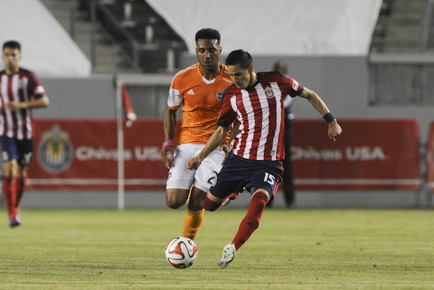 Barnes Leads Dynamo Past Chivas USA