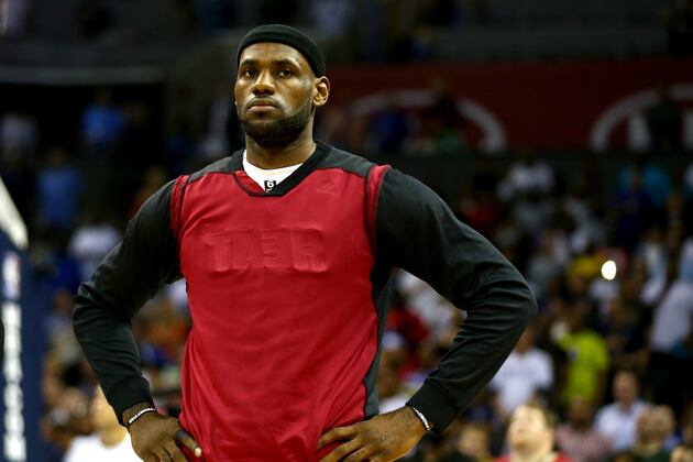 LeBron 'Close to 100 Percent' with Hurt Thigh