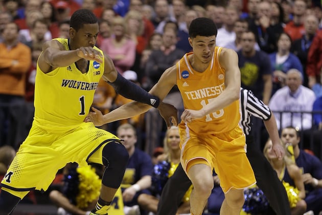 Tennessee Gives Releases to Freshmen Darius Thompson and A.J.Davis