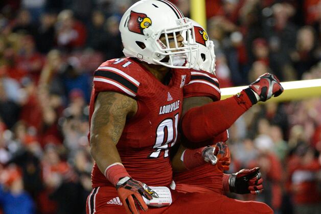 Smith Thrilled to Join Eagles Defense