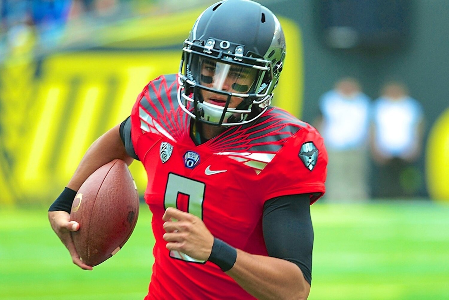 Power Ranking College Football's 9 Best DualThreat Quarterbacks