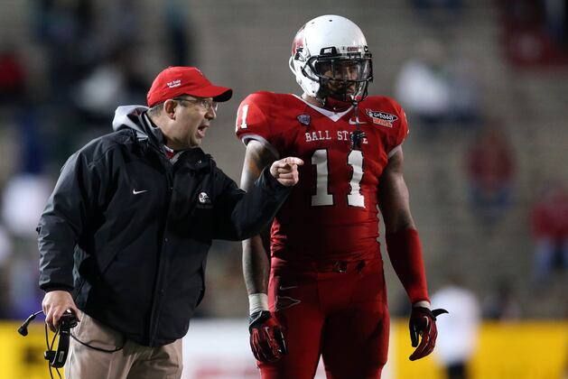 Indianapolis Colts Pick Defensive End Jonathan Newsome in 5th Round