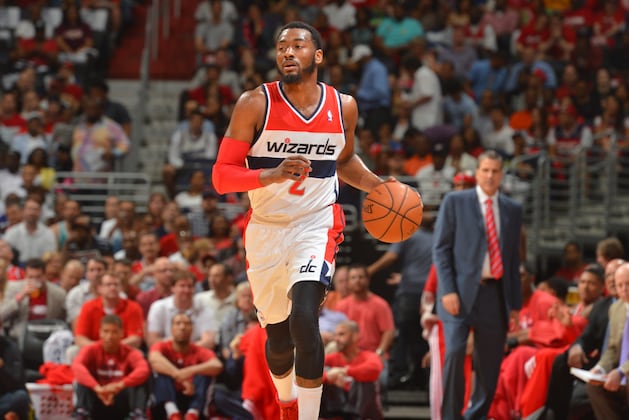 Video: Wall Hits Behind-the-Back Layup at End of Half