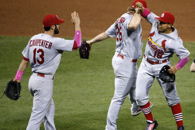 Rosenthal Escapes Jam as Cardinals Edge Pirates
