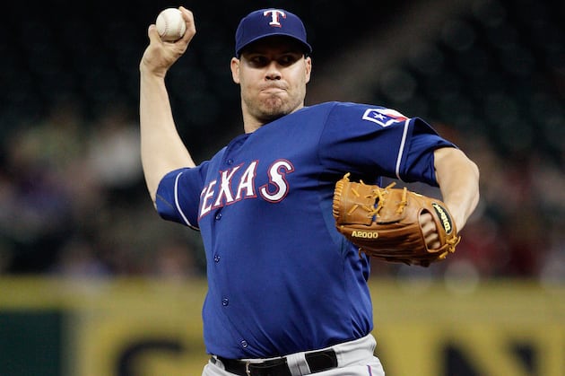 Veterans, rookies contribute to Rangers' 10th consecutive win in Houston