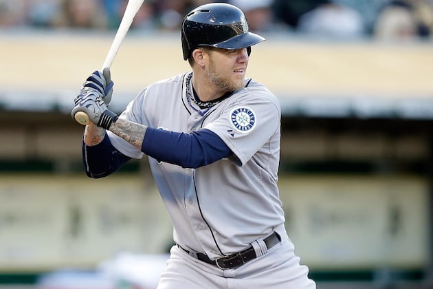 Mariners' DH Corey Hart Suffers Strained Hamstring vs.Twins