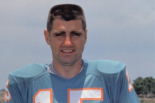 Former Dolphins QB Morrall Remembered at Memorial