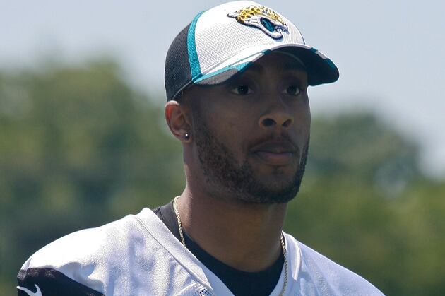 Two 2014 draft picks sign contracts