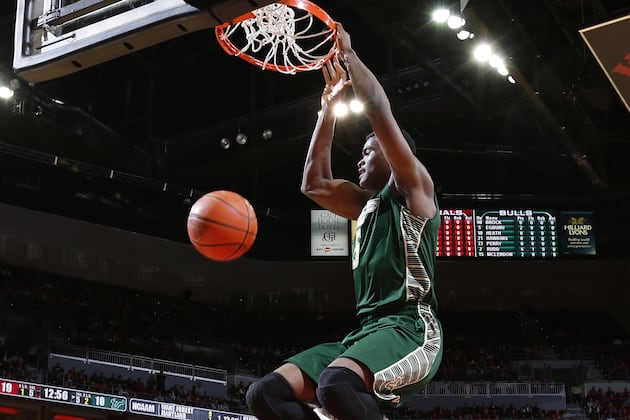 Donovan Lands Another Transfer as Former USF C John Egbunu Enrolls