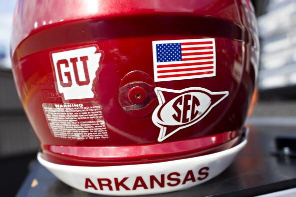 Hogs Land JUCO LB Williams